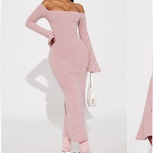 Off-Shoulder Ribbed Maxi Dress - Pink